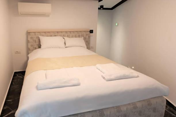 Hotel Golden Buddha Rummindei Zewnętrze zdjęcie
